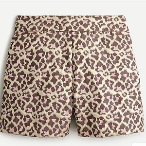 Trouser short in leopard jacquard
